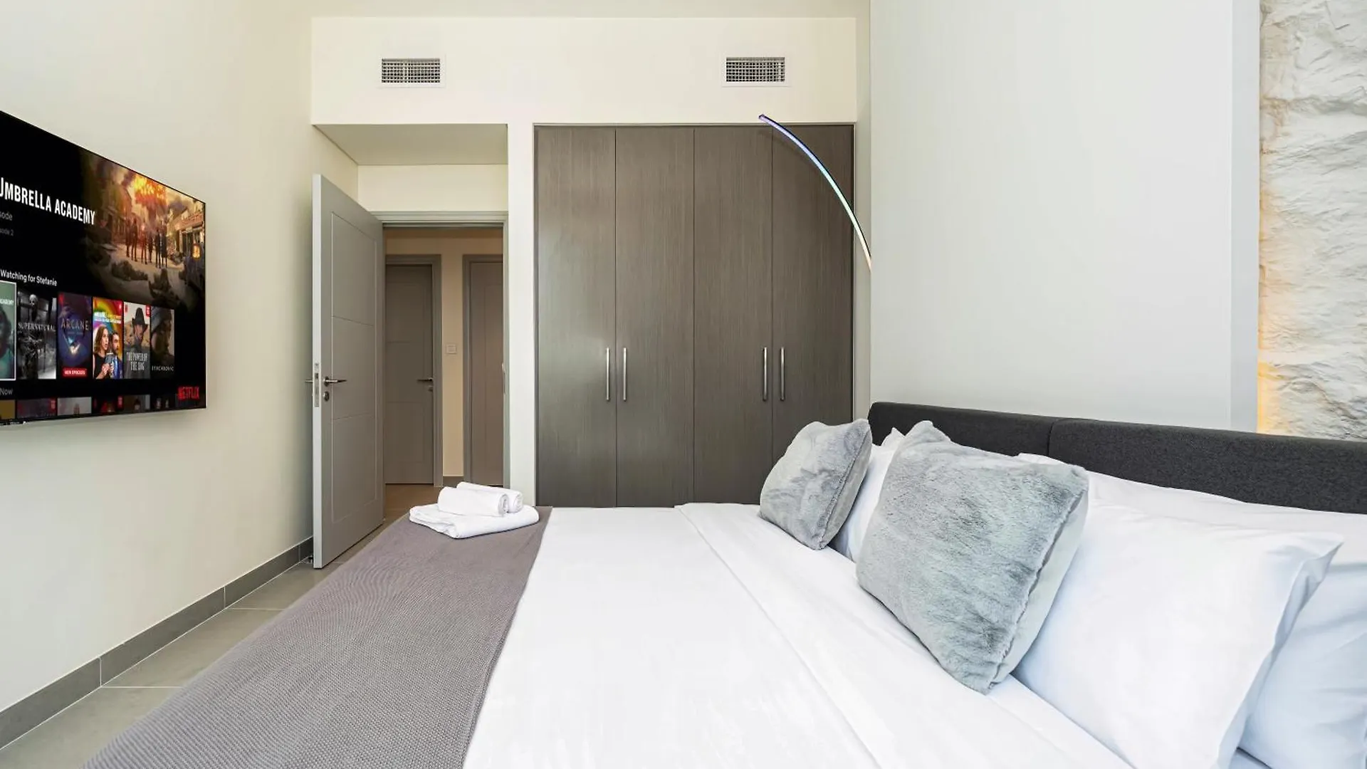 Apartment Luxury 4Br Apt-Iconic Burj Khalifa &Fountain Views Dubai