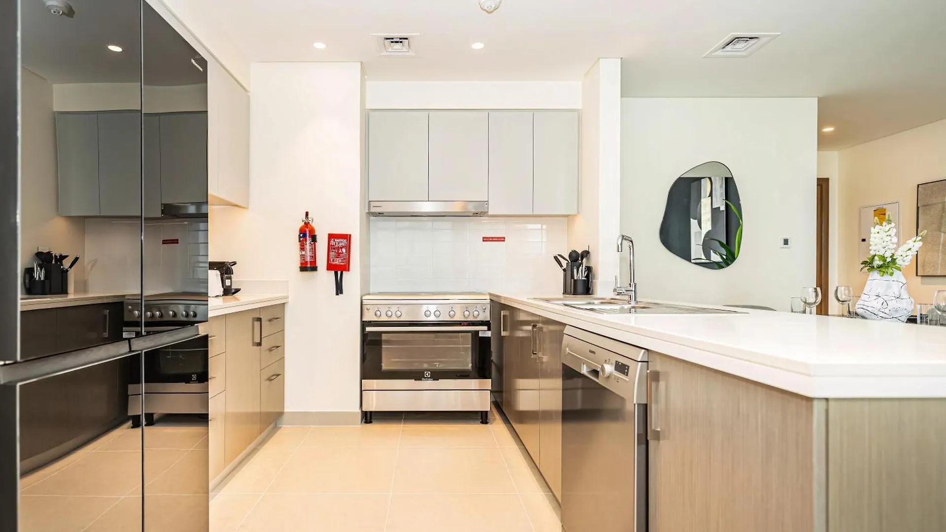 Luxury 4Br Apt-Iconic Burj Khalifa &Fountain Views Dubai 0*,  United Arab Emirates