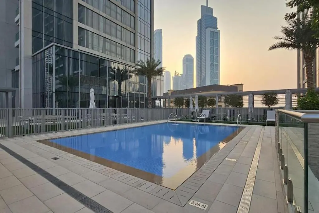 Luxury 4Br Apt-Iconic Burj Khalifa &Fountain Views Dubai Apartment