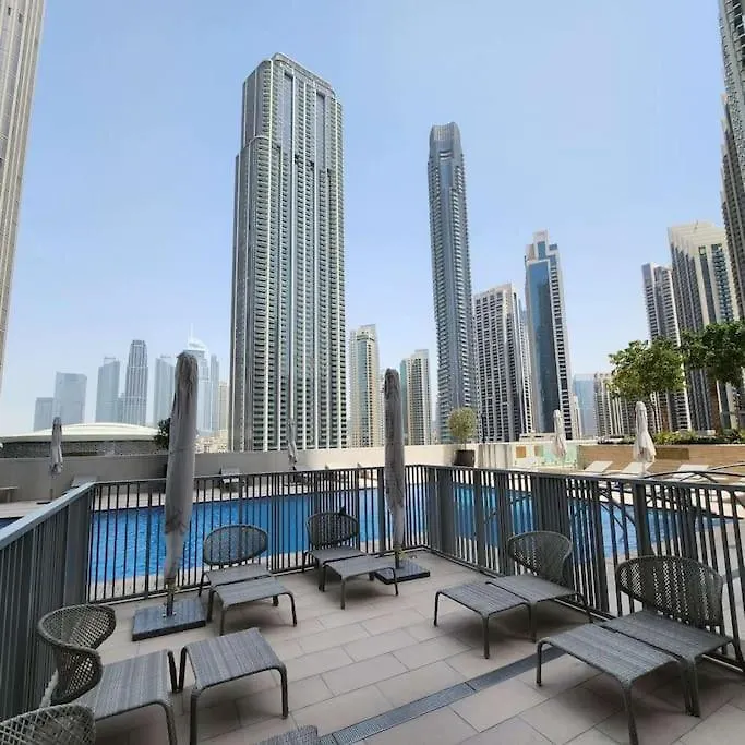 Luxury 4Br Apt-Iconic Burj Khalifa &Fountain Views Dubai Apartment