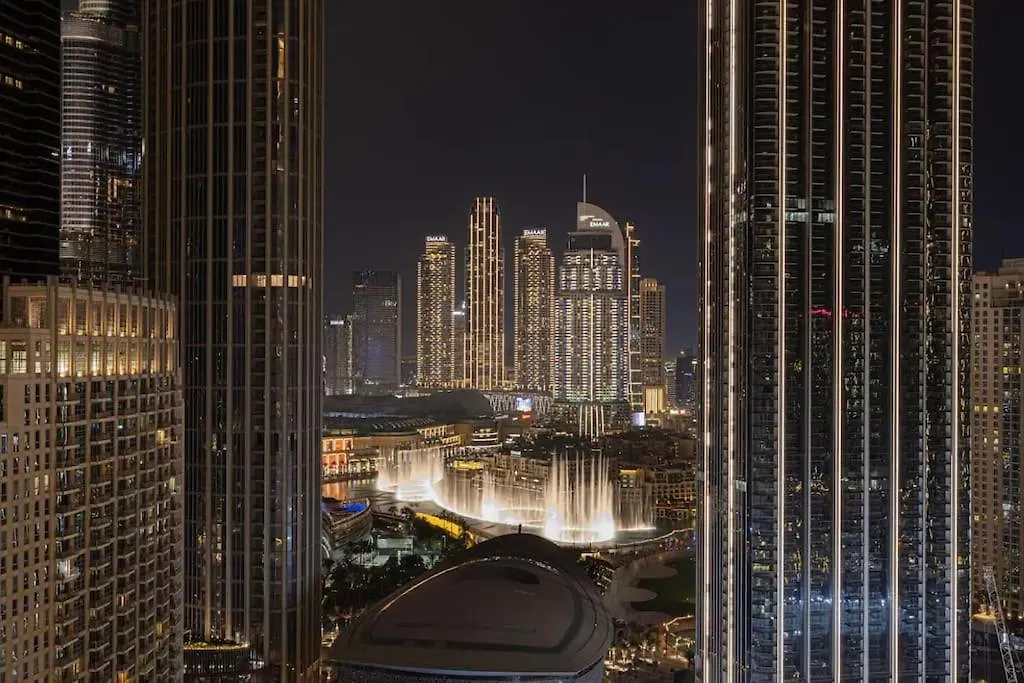 Luxury 4Br Apt-Iconic Burj Khalifa &Fountain Views location